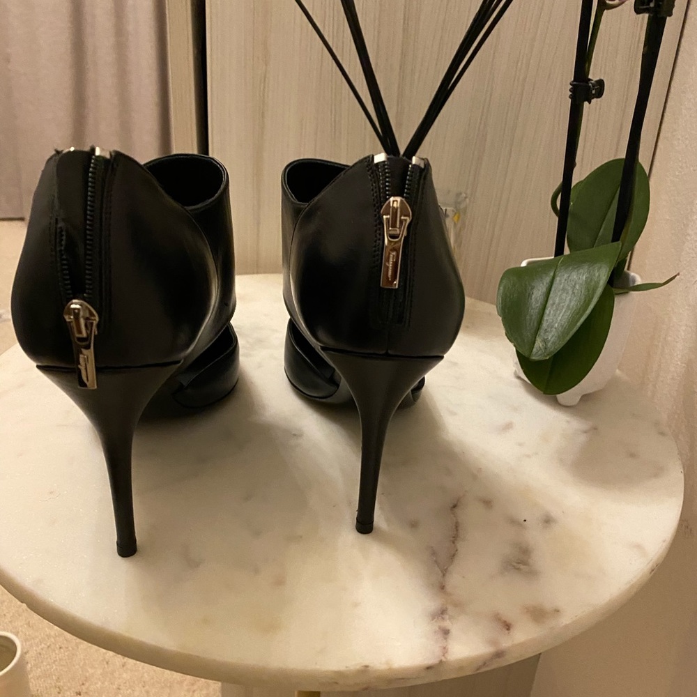 Salvatore Ferragamo shoes - Picture 2 of 3